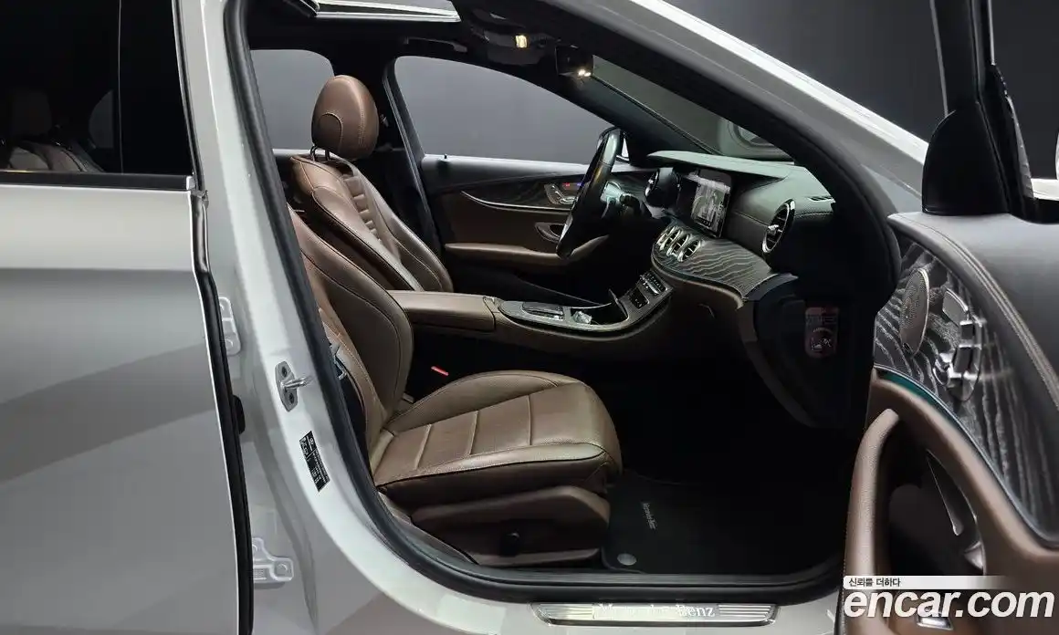 Mercedes-Benz E-Class 2022 2.0 гидро в Москве, фото 10