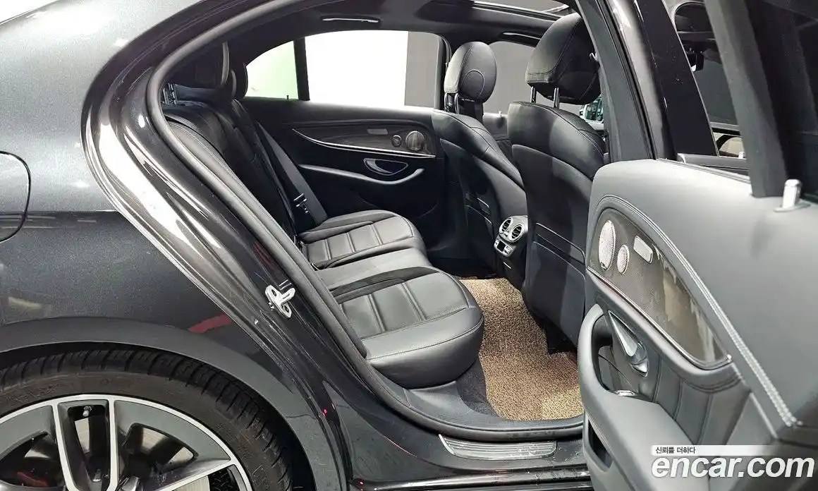 Mercedes-Benz E-Class 2022 3.0 гидро в Москве № 161545, фото 12
