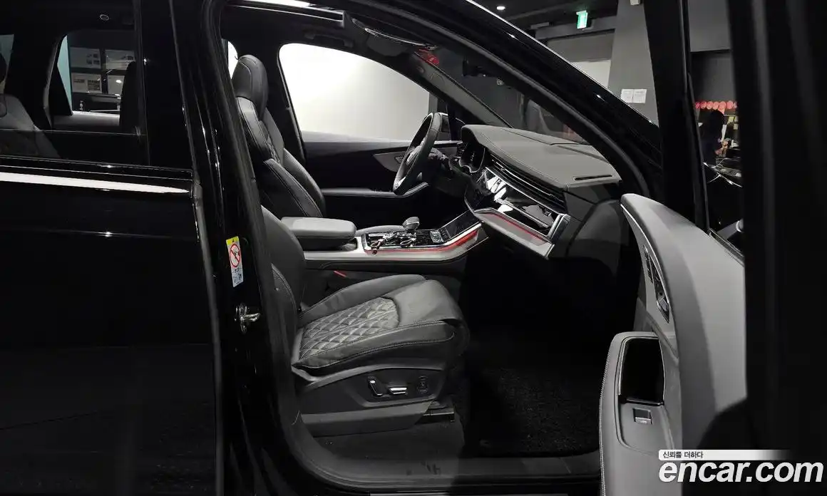 Audi Q7 2023 3.0 гидро в Москве № 162641, фото 11