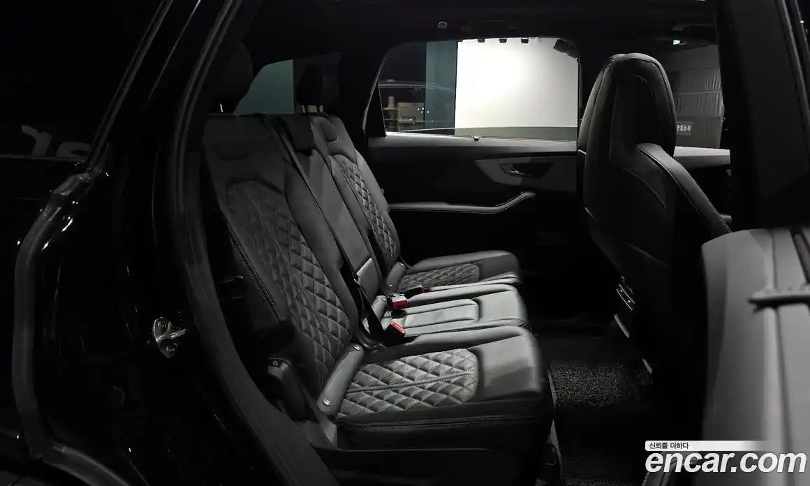 Audi Q7 2023 3.0 гидро в Москве № 162641, фото 12