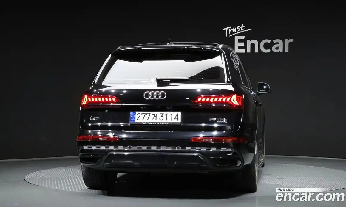 Audi Q7 2023 3.0 гидро в Москве № 162641, фото 4