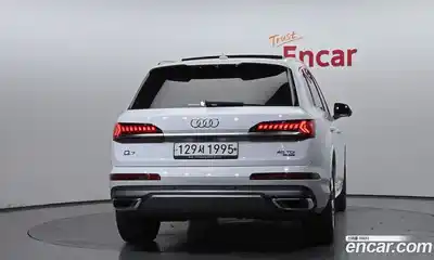 Audi Q7 2020 3.0 гидро в Москве № 163266, миниатюра 4