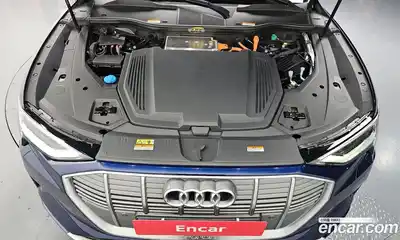 Audi e-tron 2021 0.2 гидро в Москве № 163496, миниатюра 6