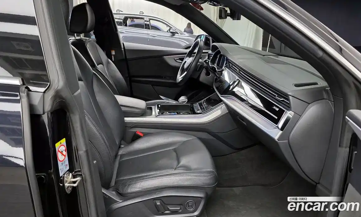 Audi Q8 2021 3.0 гидро в Москве № 163647, фото 11