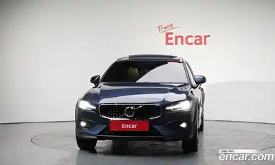 Volvo V60 2021 2.0 гидро в Москве № 164314, миниатюра 2