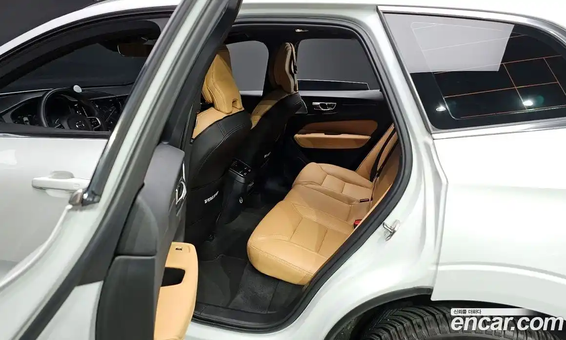 Volvo XC60 2019 2.0 гидро в Москве № 164593, фото 11