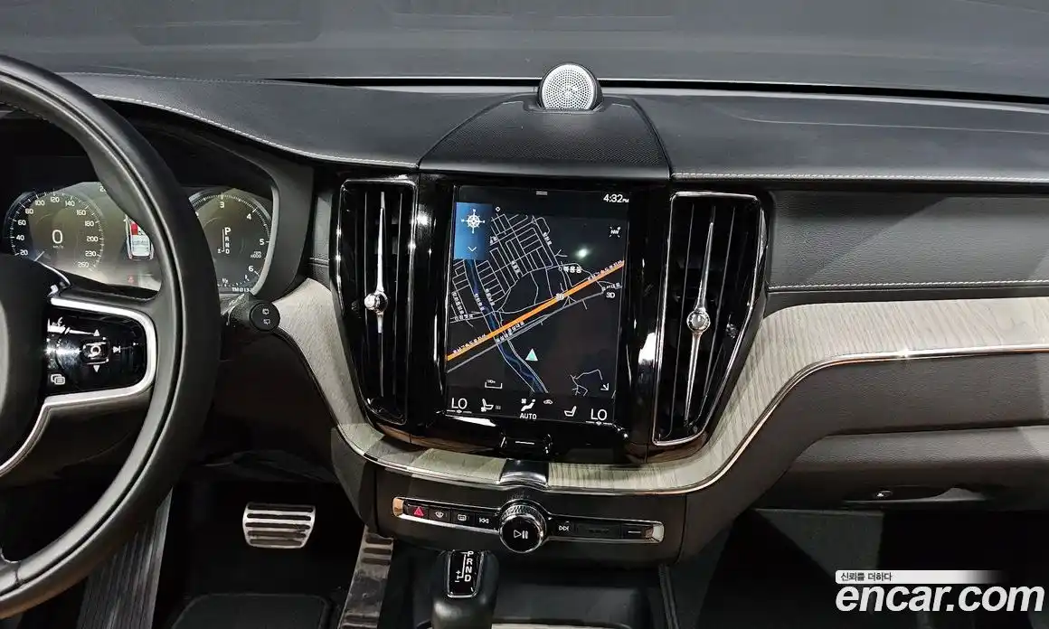 Volvo XC60 2019 2.0 гидро в Москве № 164593, фото 15