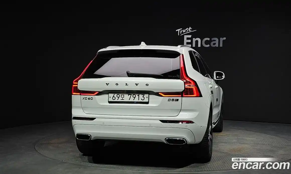 Volvo XC60 2019 2.0 гидро в Москве № 164593, фото 4
