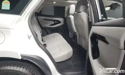 Land Rover Range-Rover Evoque 2024 2.0 гидро в Москве № 165957, миниатюра 12