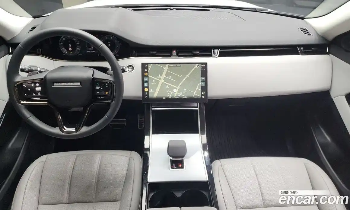 Land Rover Range-Rover Evoque 2024 2.0 гидро в Москве № 165957, фото 7