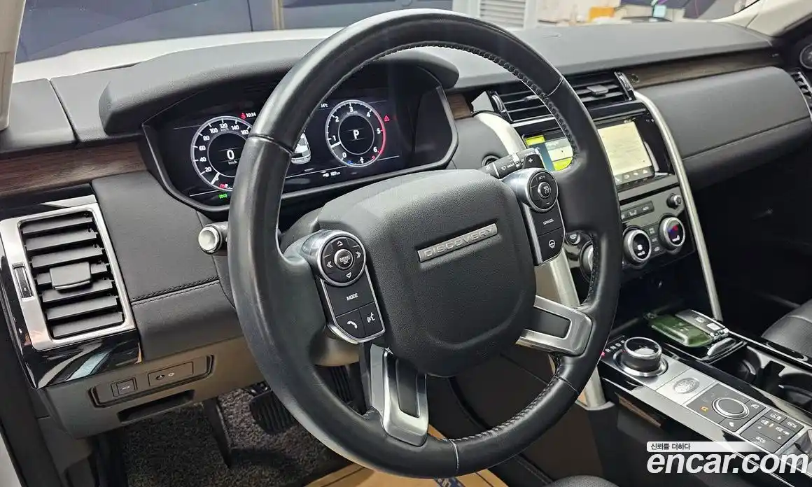 Land Rover Discovery 2018 3.0 гидро в Москве № 166145, фото 13