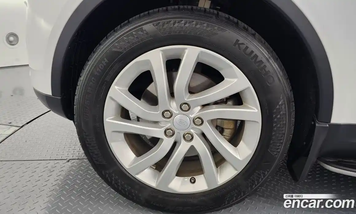 Land Rover Discovery 2018 3.0 гидро в Москве № 166145, фото 5