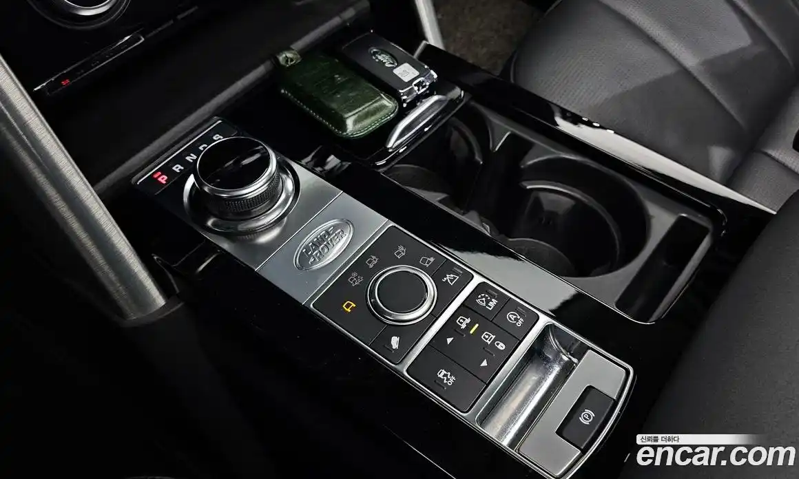 Land Rover Discovery 2018 3.0 гидро в Москве № 166145, фото 9