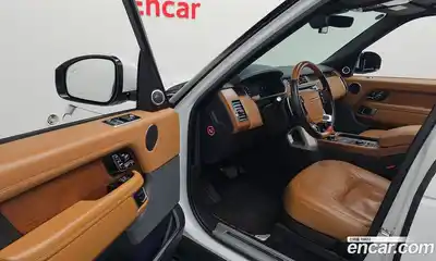 Land Rover Range-Rover 2019 4.4 гидро в Москве № 166208, миниатюра 9