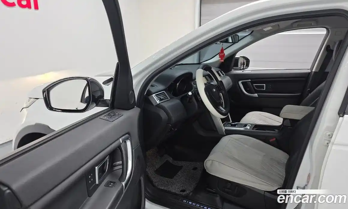 Land Rover Discovery Sport 2017 2.0 гидро в Москве № 166594, фото 11