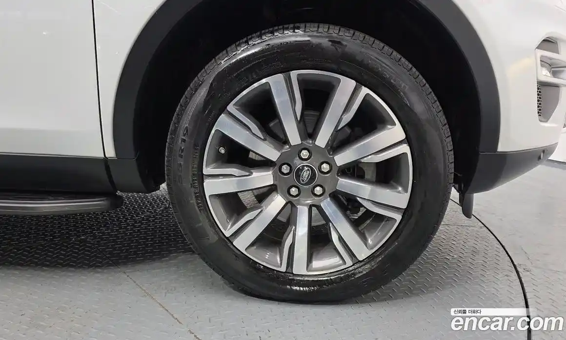 Land Rover Discovery Sport 2017 2.0 гидро в Москве № 166594, фото 5