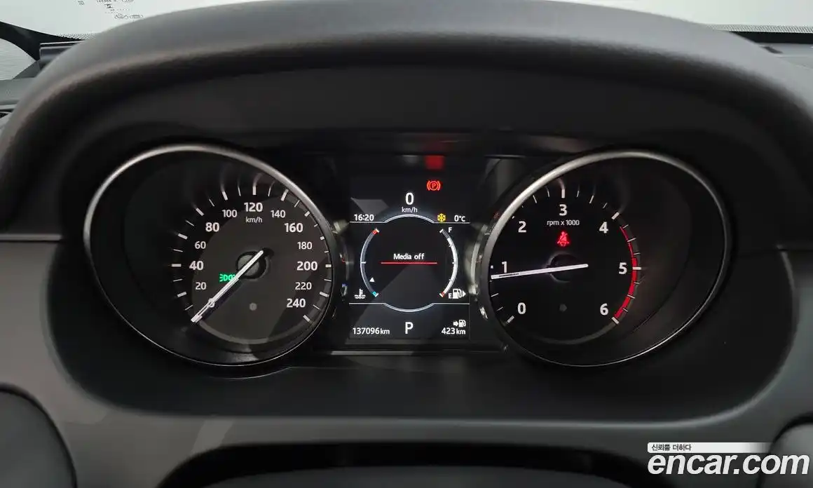 Land Rover Discovery Sport 2017 2.0 гидро в Москве № 166594, фото 8