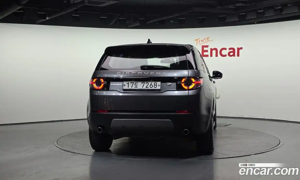 Land Rover Discovery Sport 2017 2.0 гидро в Москве № 166636, фото 4