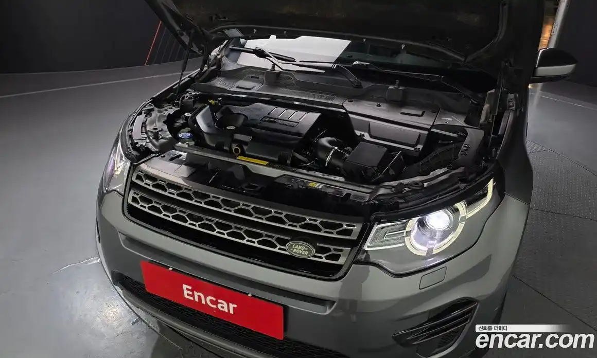 Land Rover Discovery Sport 2017 2.0 гидро в Москве № 166636, фото 6