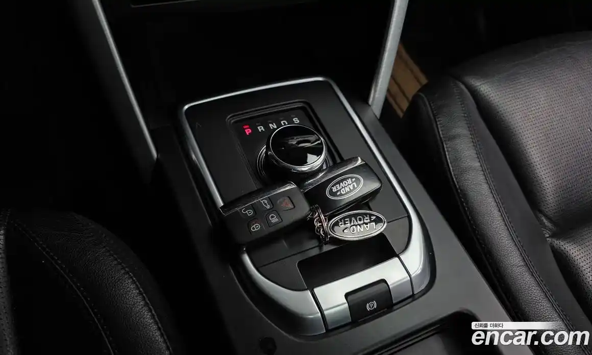 Land Rover Discovery Sport 2017 2.0 гидро в Москве № 166636, фото 9