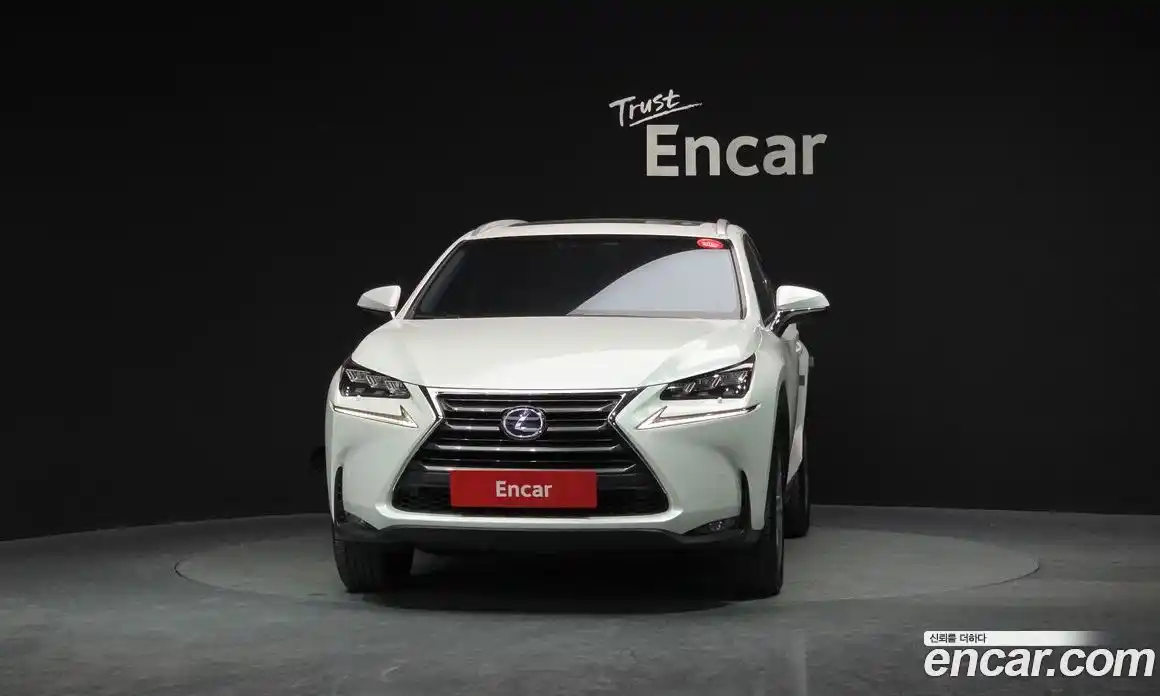 Lexus NX 2015 2.5 гидро в Москве № 168174, фото 3