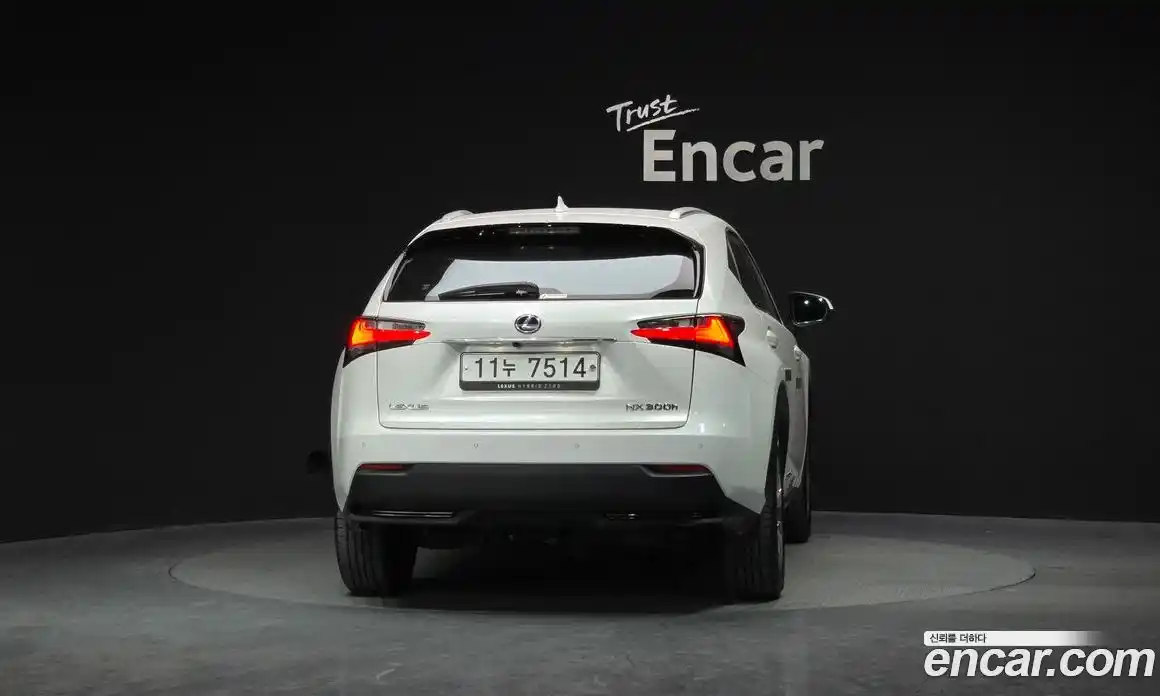 Lexus NX 2015 2.5 гидро в Москве № 168174, фото 4