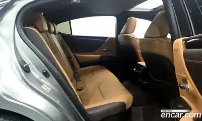 Lexus ES 2019 2.5 гидро в Москве № 168269, миниатюра 12