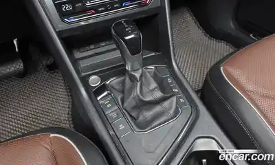Volkswagen Tiguan 2023 2.0 гидро в Москве № 168424, миниатюра 8