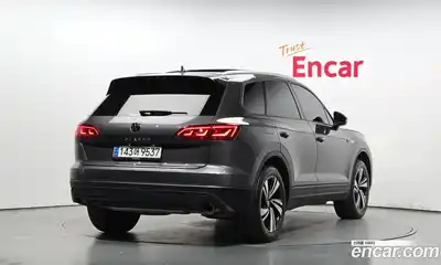 Volkswagen Touareg 2023 3.0 гидро в Москве № 168601, миниатюра 2