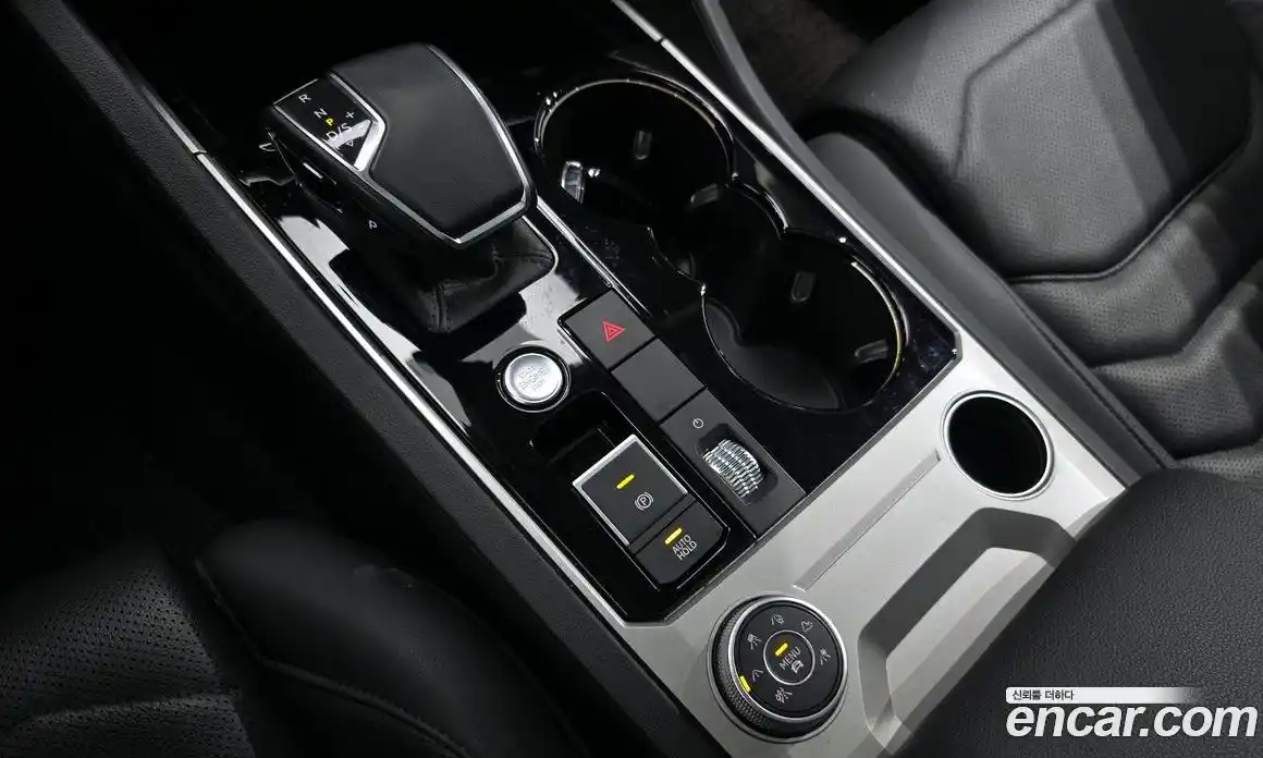 Volkswagen Touareg 2023 3.0 гидро в Москве № 168601, фото 9