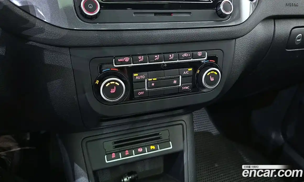 Volkswagen Tiguan 2013 2.0 гидро в Москве № 168944, фото 17