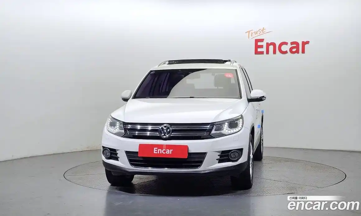Volkswagen Tiguan 2013 2.0 гидро в Москве № 168944, фото 3