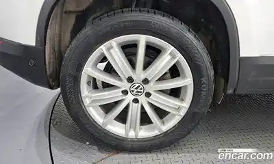 Volkswagen Tiguan 2013 2.0 гидро в Москве № 168944, миниатюра 5