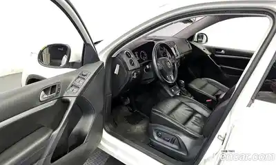 Volkswagen Tiguan 2013 2.0 гидро в Москве № 168944, миниатюра 10