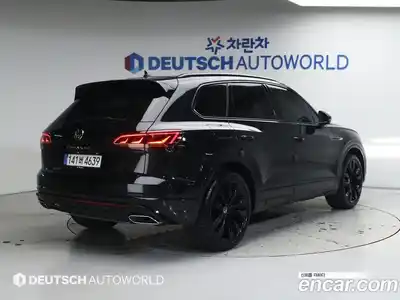 Volkswagen Touareg 2023 3.0 гидро в Москве № 169143, миниатюра 2