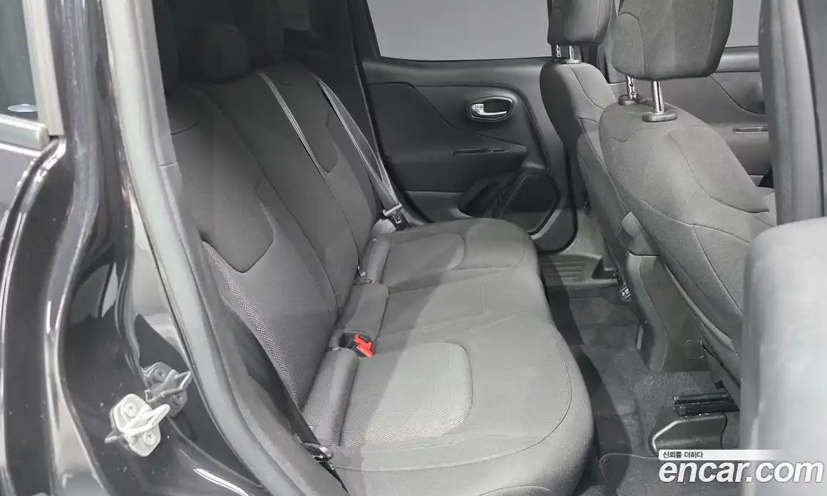 Jeep Renegade 2020 2.4 гидро в Москве № 169682, фото 12