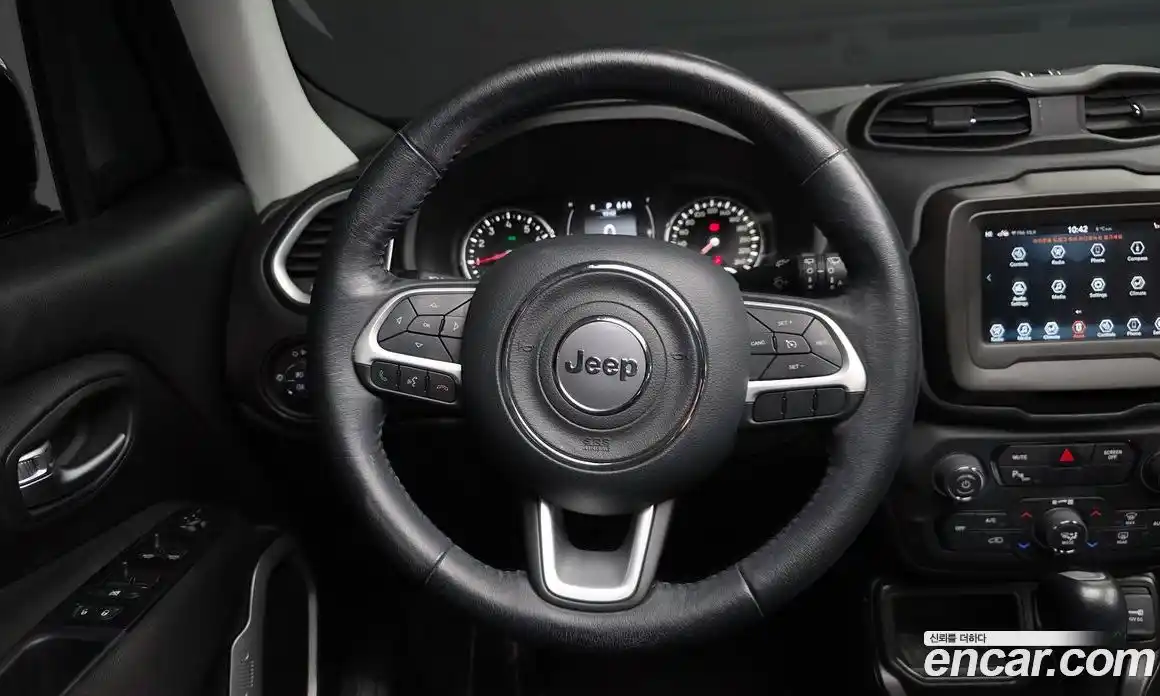 Jeep Renegade 2020 2.4 гидро в Москве № 169682, фото 13