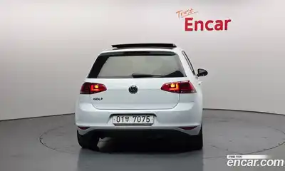 Volkswagen Golf 2014 2.0 гидро в Москве № 172903, миниатюра 4