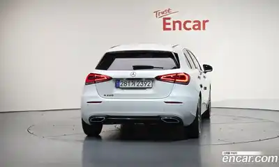 Mercedes-Benz A-Class 2022 2.0 гидро в Москве № 177944, миниатюра 4