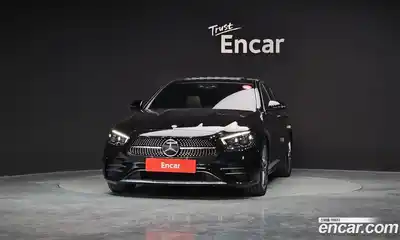 Mercedes-Benz E-Class 2023 2.0 гидро, миниатюра 3