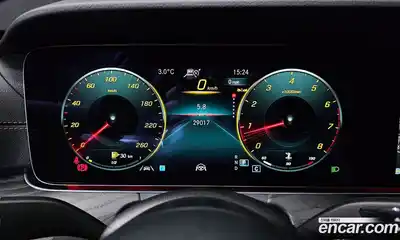 Mercedes-Benz E-Class 2023 2.0 гидро, миниатюра 8
