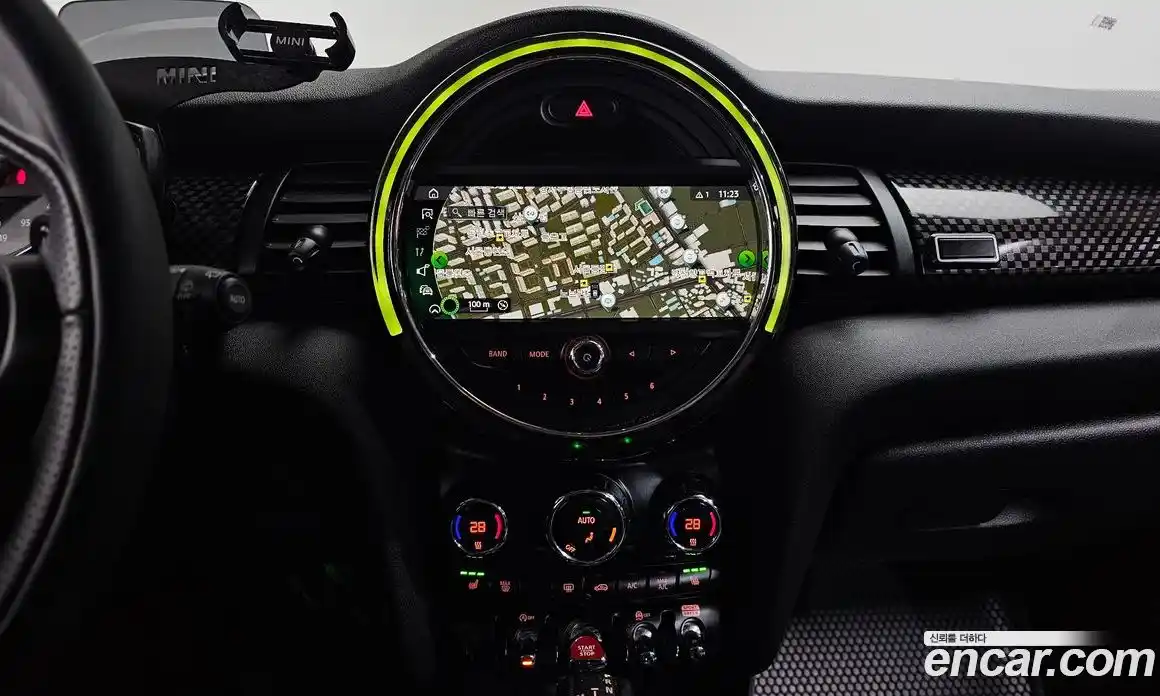 Mini Cooper 2019 2.0 гидро в Москве № 187697, фото 13