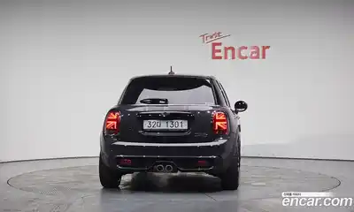 Mini Cooper 2019 2.0 гидро в Москве № 187697, миниатюра 3