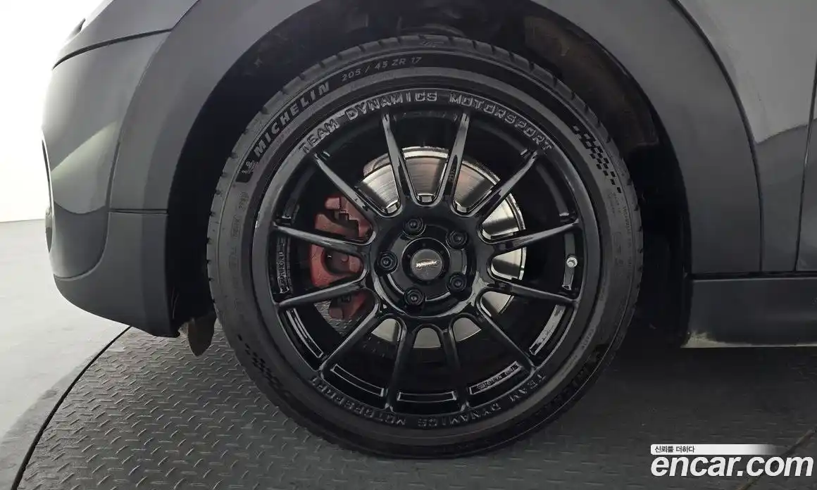 Mini Cooper 2019 2.0 гидро в Москве № 187697, фото 4