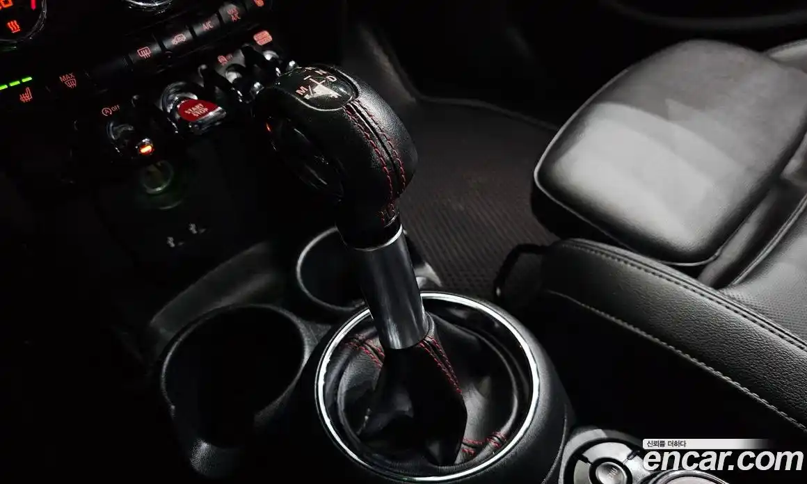 Mini Cooper 2019 2.0 гидро в Москве № 187697, фото 8