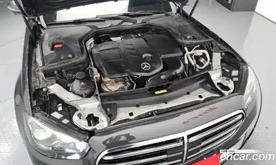 Mercedes-Benz E-Class 2021 1.9 гидро, миниатюра 6
