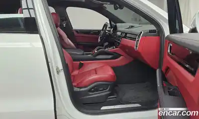 Porsche Cayenne 2022 3.0 гидро в Москве № 197449, миниатюра 11