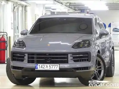 Porsche Cayenne, 2023