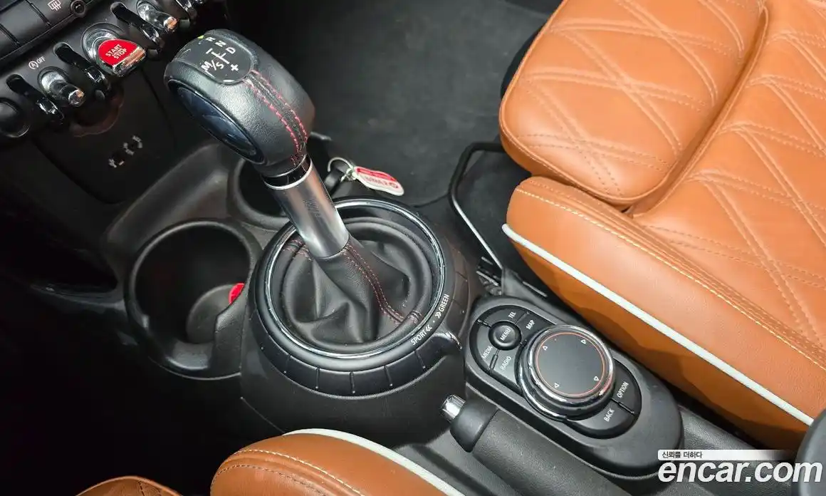 Mini Cooper Convertible 2017 2.0 гидро в Москве № 198492, фото 9