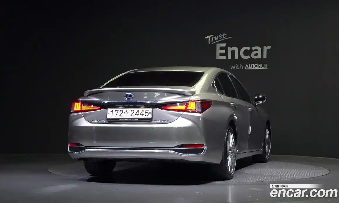 Lexus ES 2022 2.5 гидро в Москве № 198760, фото 4